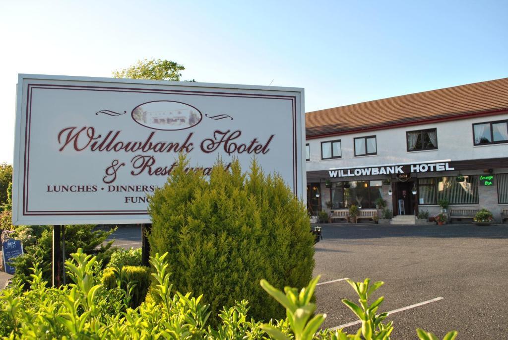 Willowbank Hotel Ларгс Екстер'єр фото